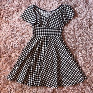 Unique Vintage Black and White Checkered Houndstooth Dress Size Medium